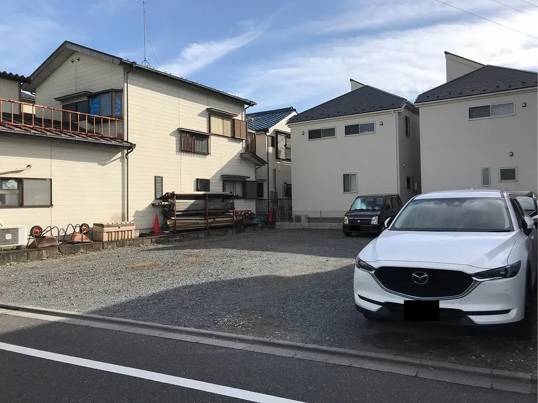 足立区東伊興２丁目　月極駐車場